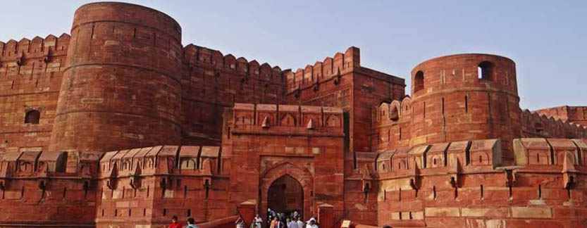 agra-fort-at-agra